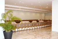 Torres de Alba Hotel & Suites