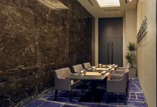 هوتل فيلا فونتين بريميير هانيدا أيربورت - ديريكتلي كونيكتيد تو هانيدا أيربورت تيرمينال 3 تناول الطعام Photos