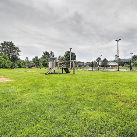 Mountain Condo w/ Views: Near Hiking & Biking!