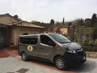 ホテル ソヴェストロ - 駐車場