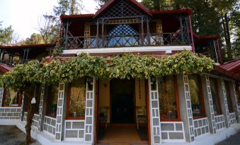 The Hive Cottage by Royal Collection Hotels