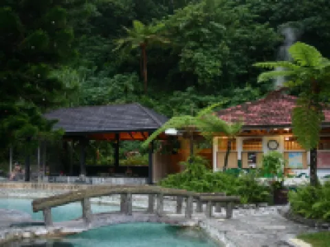 Rainbow Hotel Hotels near Zhiben