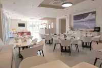 Super 8 by Wyndham Manzanillo - breakfast