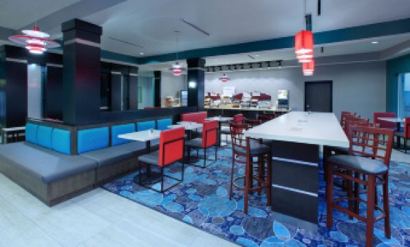 La Quinta Inn & Suites by Wyndham Northlake Fort Worth