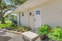 Cozy Ocala Retreat w/ Pool, Screened Lanai! - بيت ضيافة