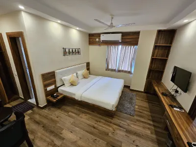 Namastey Puri Sai Baba Temple附近的飯店