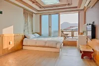 Namhae Hoho Flower Pension