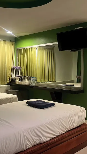 ห้องสุพีเรียร์เตียงแฝดพร้อมระเบียง