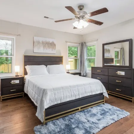 Charming 4-Bedroom Retreat House