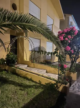 Charming Vila do Conde Holiday Home with Garden and Ocean Views Отели рядом с достопримечательностью «Praça D. João II»