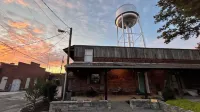 Supercool 2-Bedroom Modern Rustic Loft in Downtown Eatonton, Near Lake Oconee