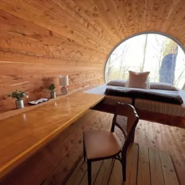 Family & Pet Friendly Treehouse with Amazing Views