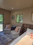 Peaceful retreat in the woods close to town