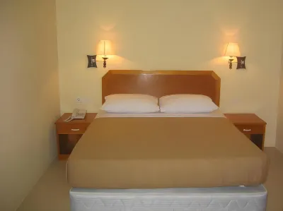 Hotel Makmur のホテル