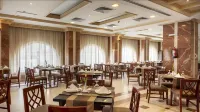 Kingsgate Hotel Durrat - breakfast