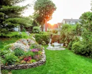 Cozy Seaside studio in charming Marblehead with AC, WiFi. Short walk to downtown