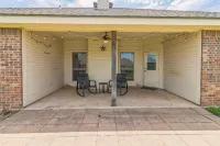 Gorgeous 4br Dakota Springs Home 3 Bedroom Home