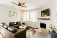 Poolside Playhouse: Arcade & Iconic Themed Fun