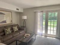 Ft Novosel 9 miles away.  Quiet 2-bedroom Townhouse in Enterprise with WiFi, AC