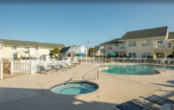 Private Resort Villa•Beach Service Included•Golf Cart• Boat and Trailer Friendly