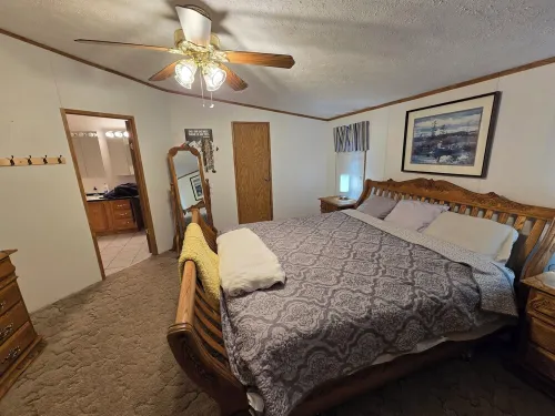 Mancelona Beer Garden, Snow Mobile & ATV Headquarters, 3bed, 2 bath, sleeps 10