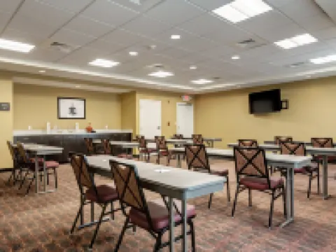 Hampton Inn Poplar Bluff Hotels in Poplar Bluff