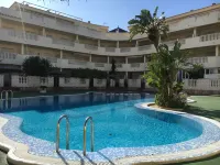 Apartamento en Planta Baja con Terraza con Salida Directa a la Piscina