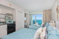 New Peaceful Oceanfront 2BR Retreat with Gorgeous Views