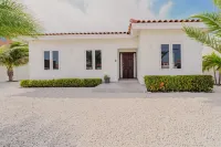 Paradise Aruba - 4 Bedroom Private Pool