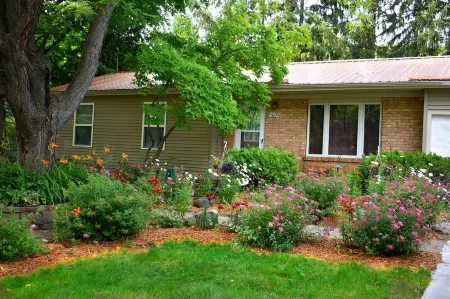 Charming 3-bedroom home in Mt Pleasant near colleges, Casino and children parks
