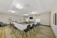 Best Western Green Oak Inn  Suites