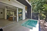 Villa Venus - 3Bdr Villa - Steps From The Beach - Pool