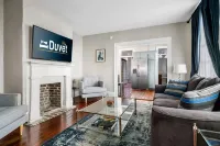 Cozy Patio and Access to Exclusive Club - Charming Historical Haven