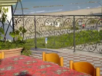 Two-room attic apartment with terrace with 360° sea view