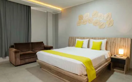 Fresh Hotel Отели в г. Warudoyong