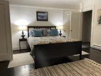 Spacious, Quiet, Peaceful One Bedroom Retreat -10 mins from UOP,  Lodi Wineries!