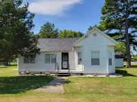 Charming 3-bedroom house in tranquil Oraville minutes from  Kinkaid Lake.