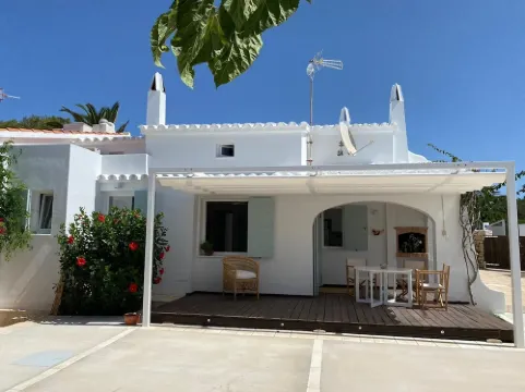 ES CHALET DE BINISAFUA, 40 METERS FROM THE SEA
