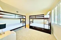 Great for Family's Disneyland Close  5 Bedrooms, 3 Baths, Sleeps 12 Pool Home