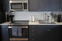 Cozy studio in marvelous Salt Lake City with WiFi, AC Hotels in Millcreek