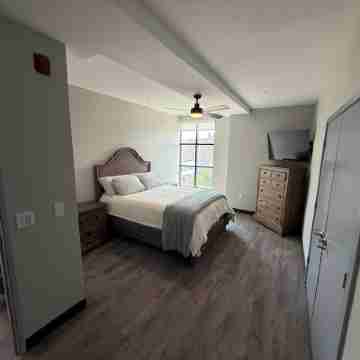 Downtown Penthouse Loft Rooms