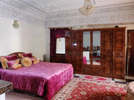 Appart Décoration Traditionnelle Bien Équipé 10 min Loin de Plage D'aglou Отели в г. Тизнит