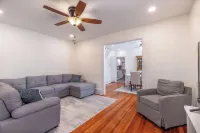 3 BR Beach House in Ventnor. Close walk to beach. Hotels in Ventnor City