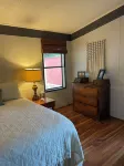 Lake Austin waterfront retreat sleeps 6!