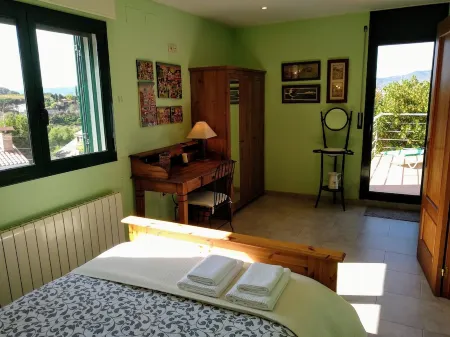 Entire house near Barcelona ideal families and groups. Guaranteed fun. Отели в г. Anoia