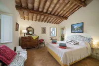 Villa San Gabriele: Historic Charm with Modern Comforts - 4 stelle
