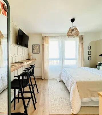 L'Émeraude - Comfortable studio + private parking