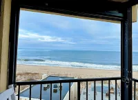 Breathtaking Ocean view, few steps to the beach!!!!!