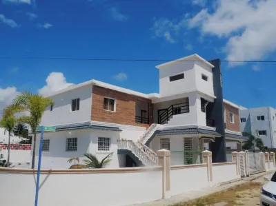 Private Residence ‘Nueva Nagua’ - King Bed with AC, WiFi & Hot Water 酒店