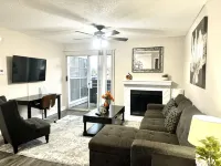 25% off New Fully Upgraded 1BD DFW South I007